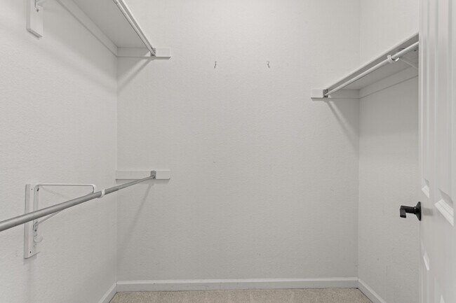 Building Photo - 7489 S Alkire St