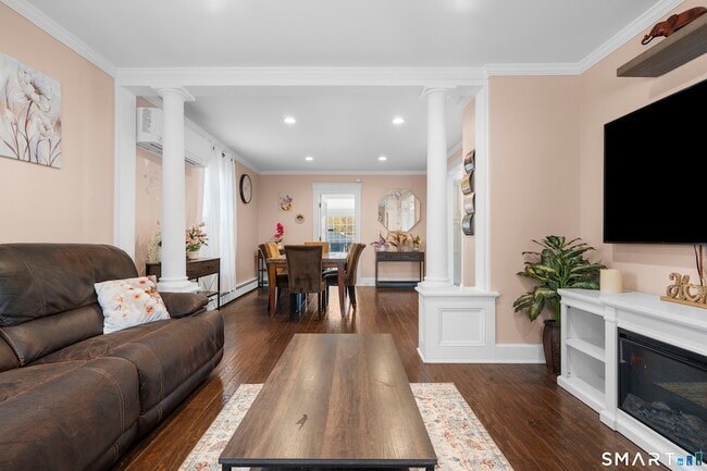 Building Photo - 38 Wooster Hts Rd