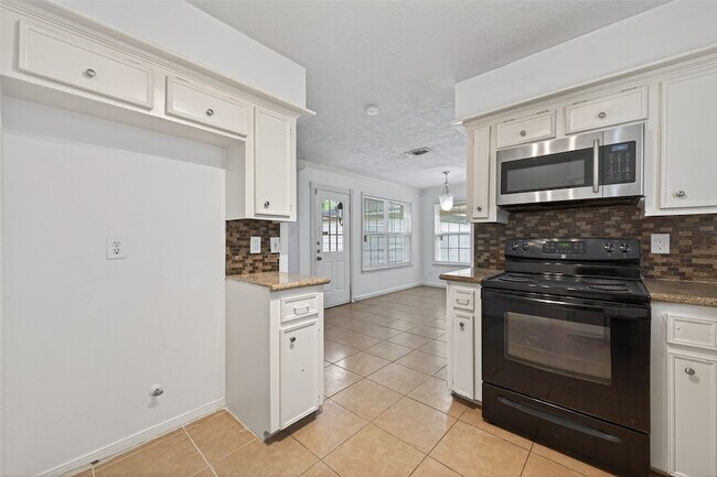 Building Photo - 17614 Telegraph Creek Dr