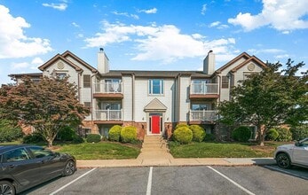 Building Photo - Well maintained condo in established Frederick neighborhood available mid April!