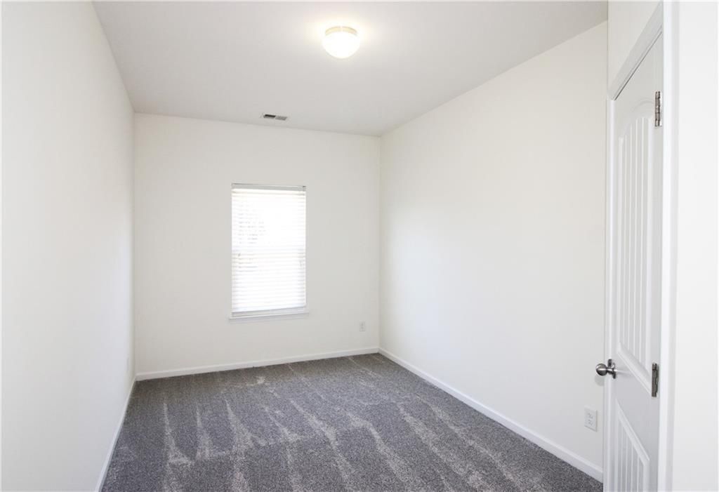 Building Photo - 1390 Napa Valley Dr SW