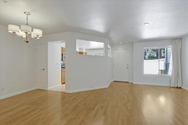 Building Photo - 6321 Island Pine Way