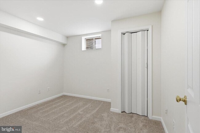 Building Photo - 43438 Oxen Ln