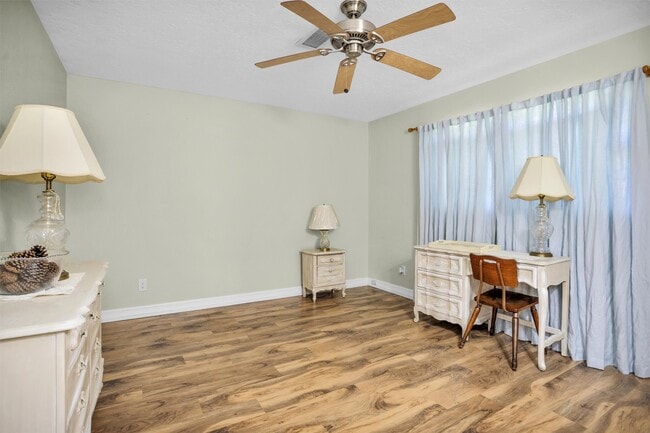 Building Photo - 1102 Mosher Ln