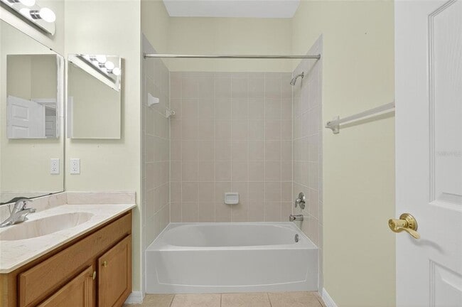 Building Photo - 5845 Sunset Falls Dr