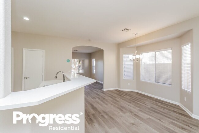 Building Photo - 763 N Surfside Dr