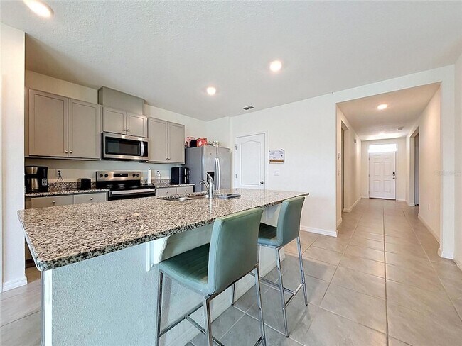 Building Photo - 1880 Basenji Dr