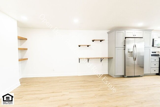 Building Photo - 15012 Tally Ho Dr
