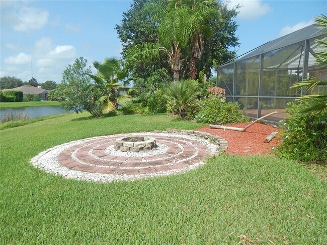 Building Photo - 6367 Bridgecrest Dr
