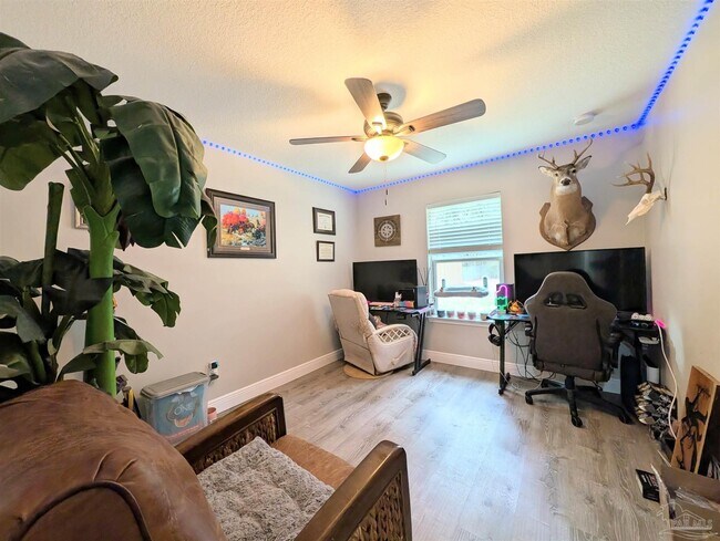 Building Photo - 6837 Sage Brush Ln