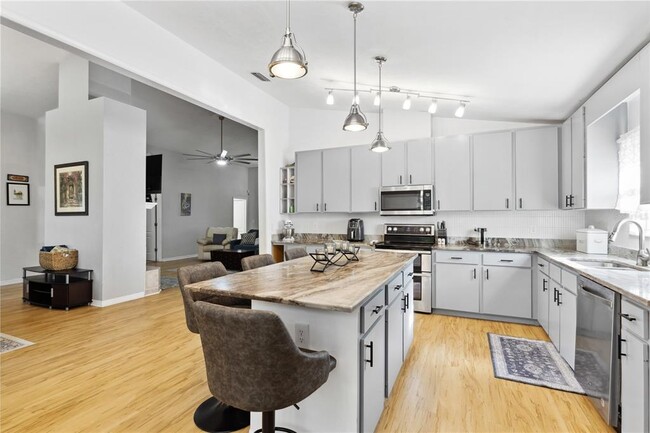Building Photo - 3506 NW 63rd Pl
