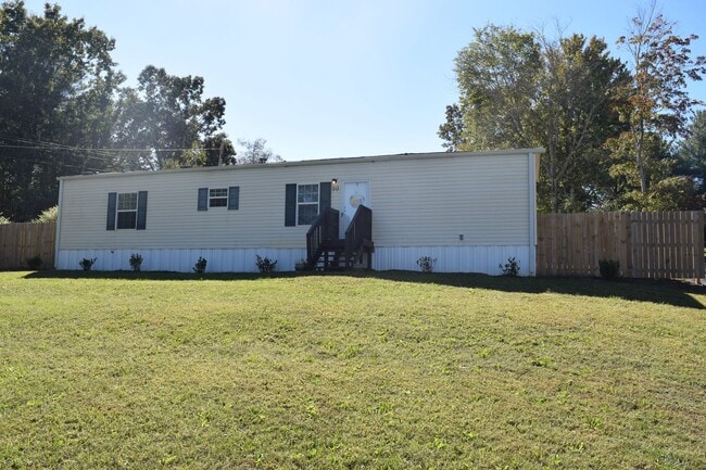 Building Photo - Charming 2BR/1BA Furnished Home in Taylors...