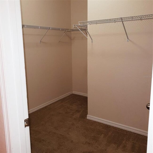 Building Photo - 10855 Dragonwood Dr