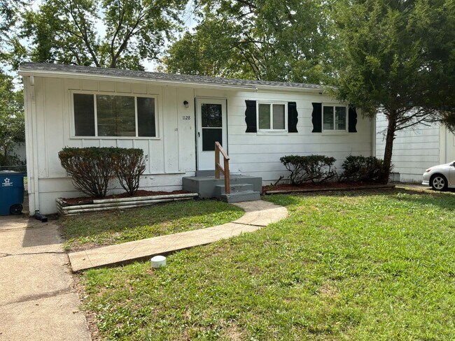 Building Photo - 1128 Scott Ave