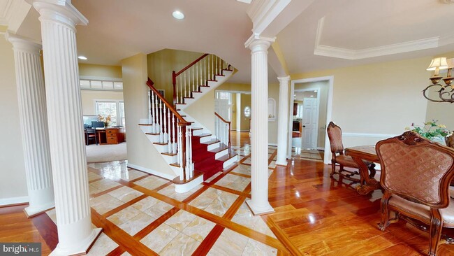 Building Photo - 5505 Victory Loop