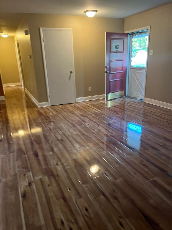 Building Photo - 501 Sulphur Spring Rd