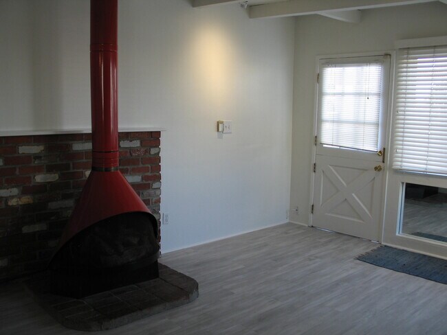 Building Photo - 1401 W Balboa Blvd