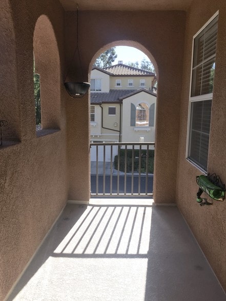 Patio - 28204 Canterbury Ct