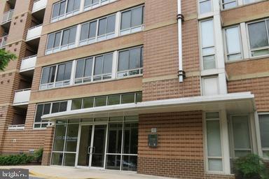 Building Photo - 350 G St SW