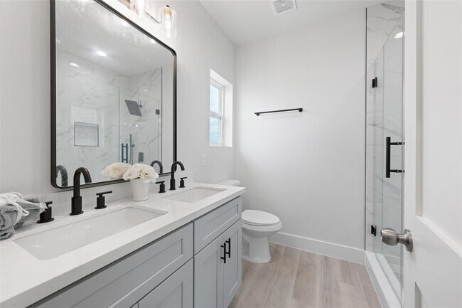 Building Photo - 25206 Sausalito Dr