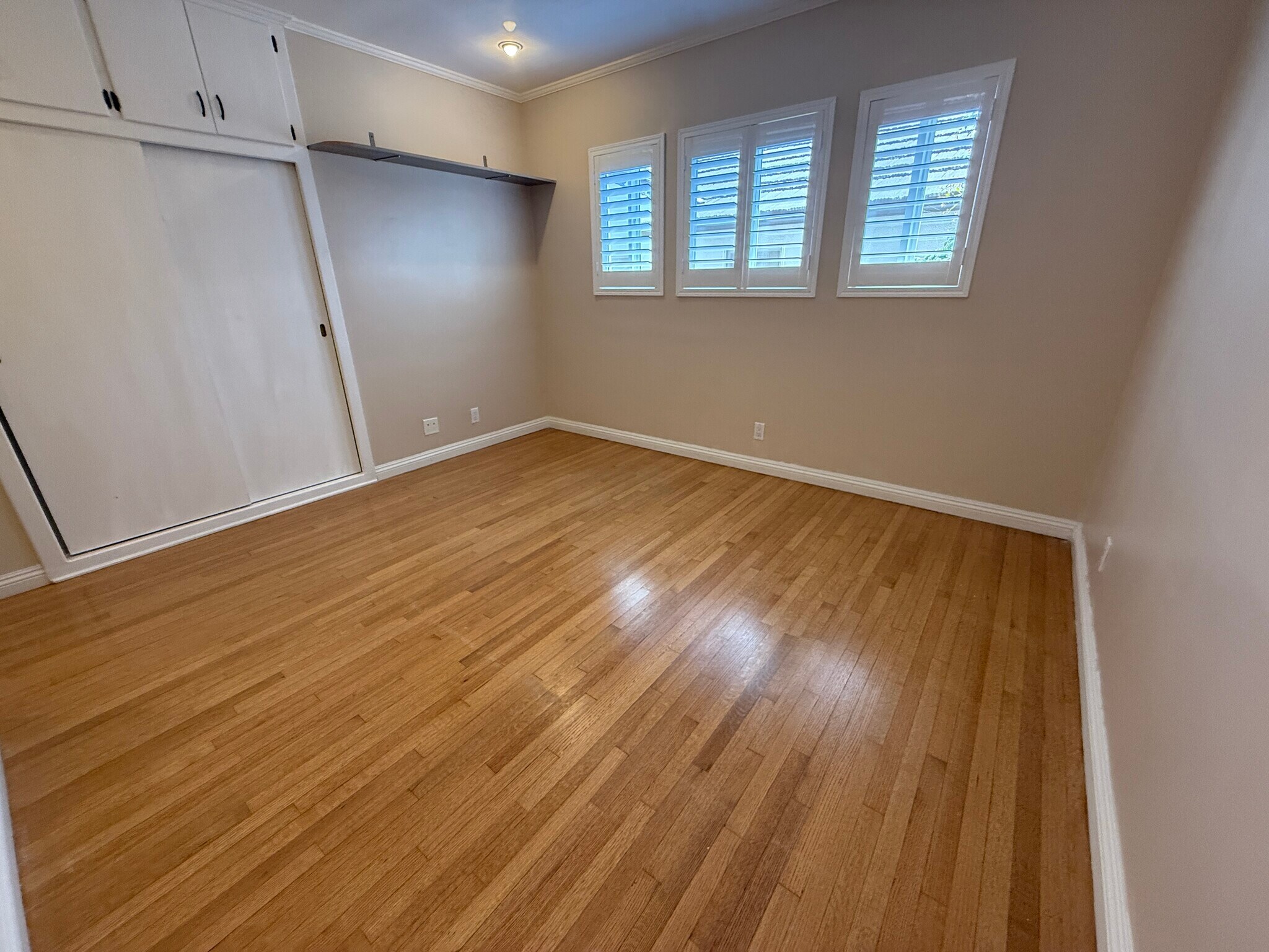 Building Photo - 1162 Panorama Dr