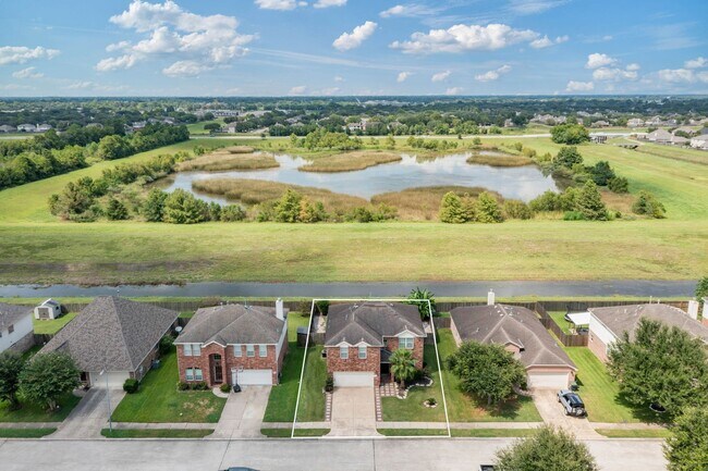 Building Photo - 6407 Hillock Ln