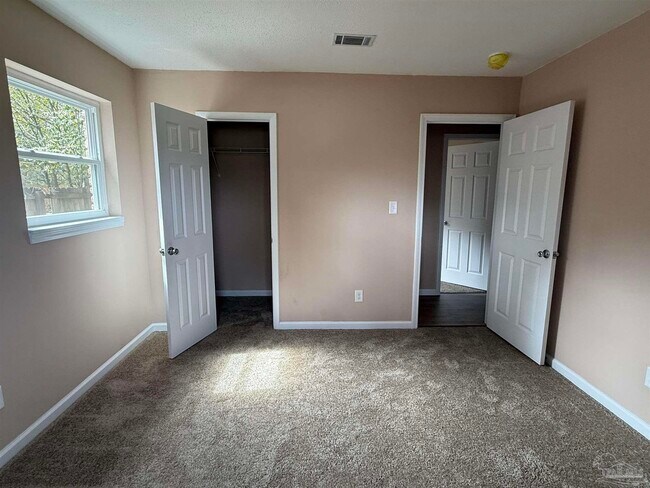 Building Photo - 7845 Le Jeune Dr