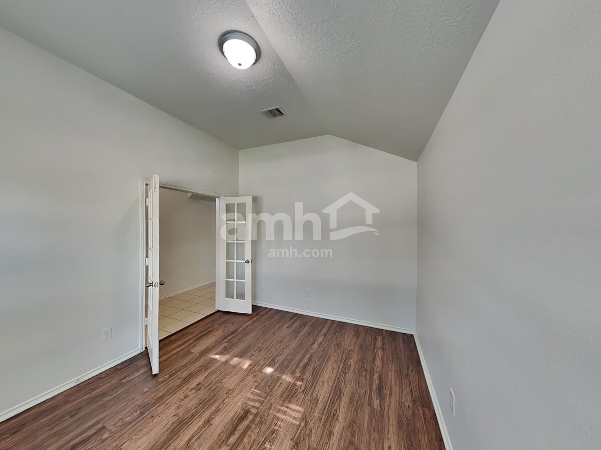 Building Photo - 21515 Rose Mill Dr