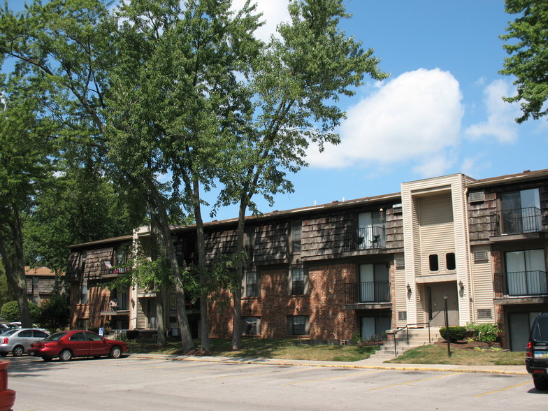 Carriage Hill - Carriage Hill Apartments