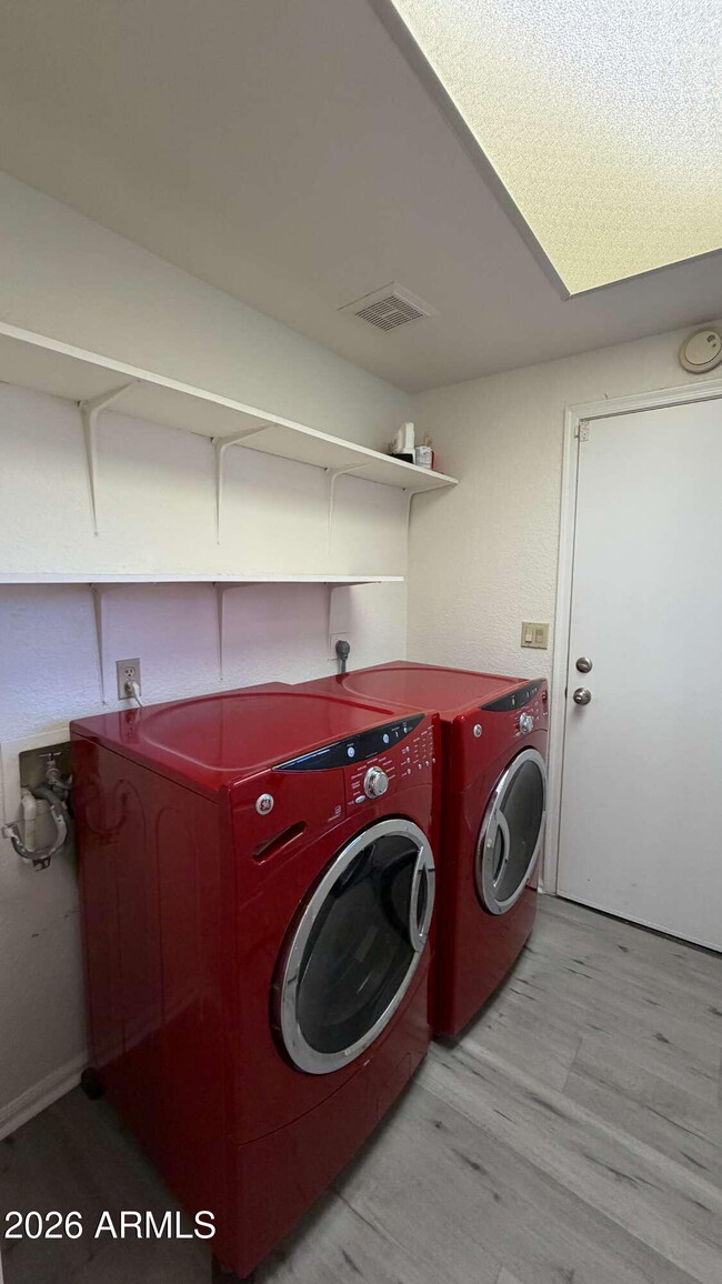 Building Photo - 17407 N 56th Pl