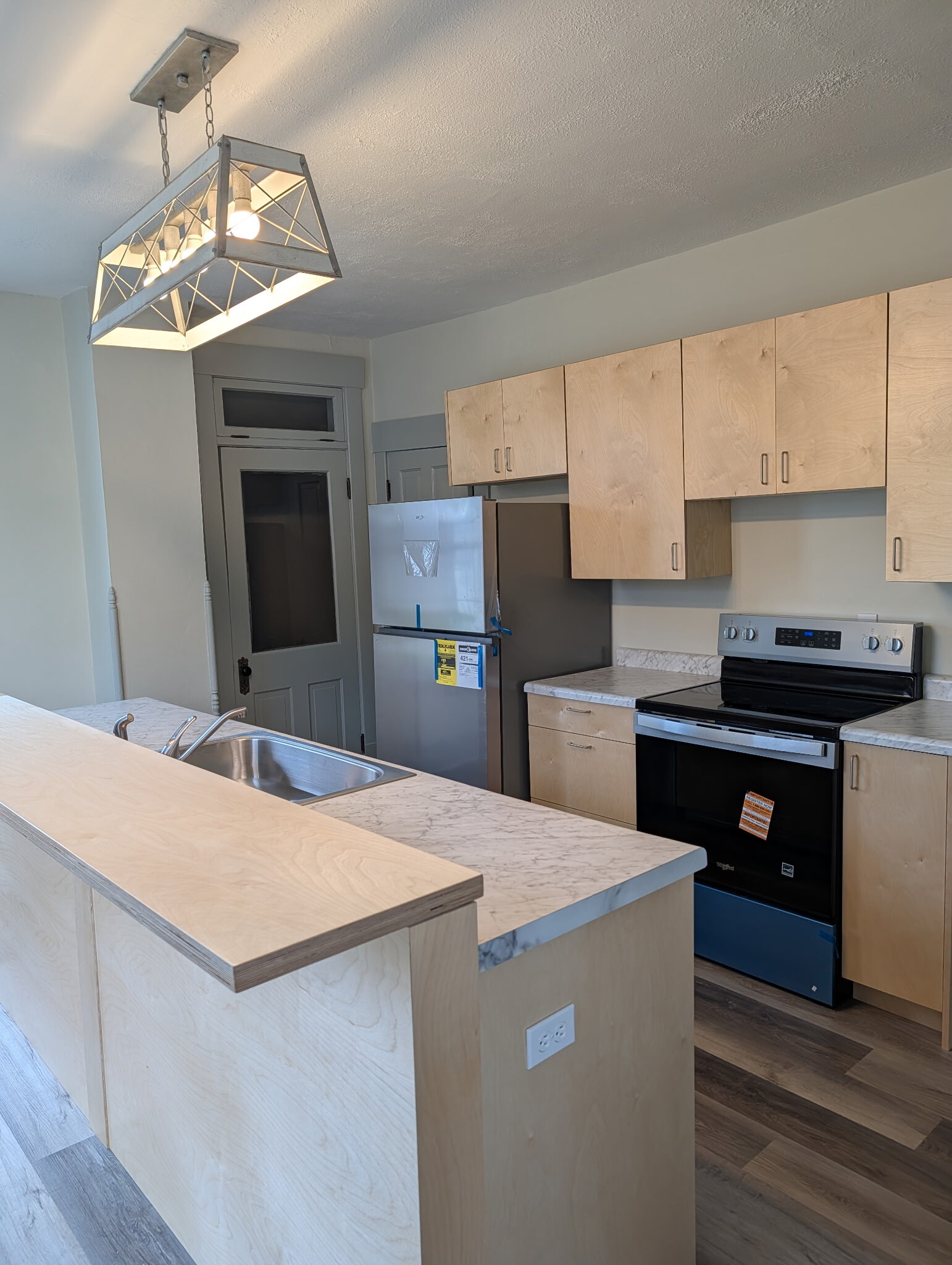 Kitchen - 104 Melmore St