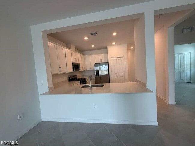 Building Photo - 14778 Martingale Pl