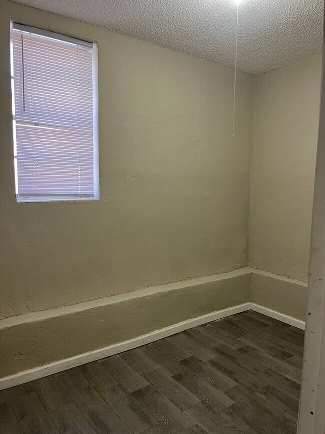 Building Photo - Apartment for rent In Downtown El Paso