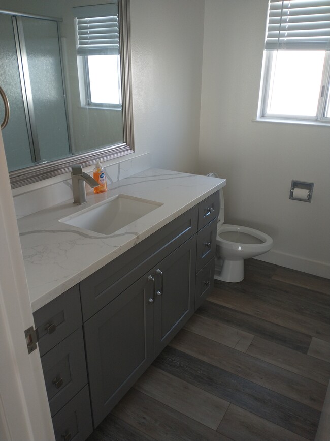 Master Bathroom - 1870 Park Ave