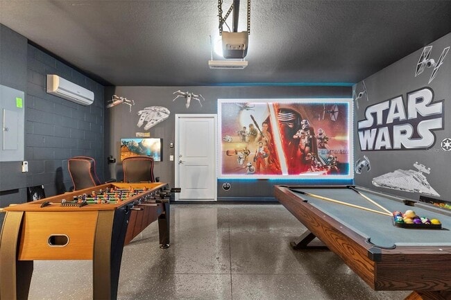 Building Photo - 7195 Oakmoss Loop