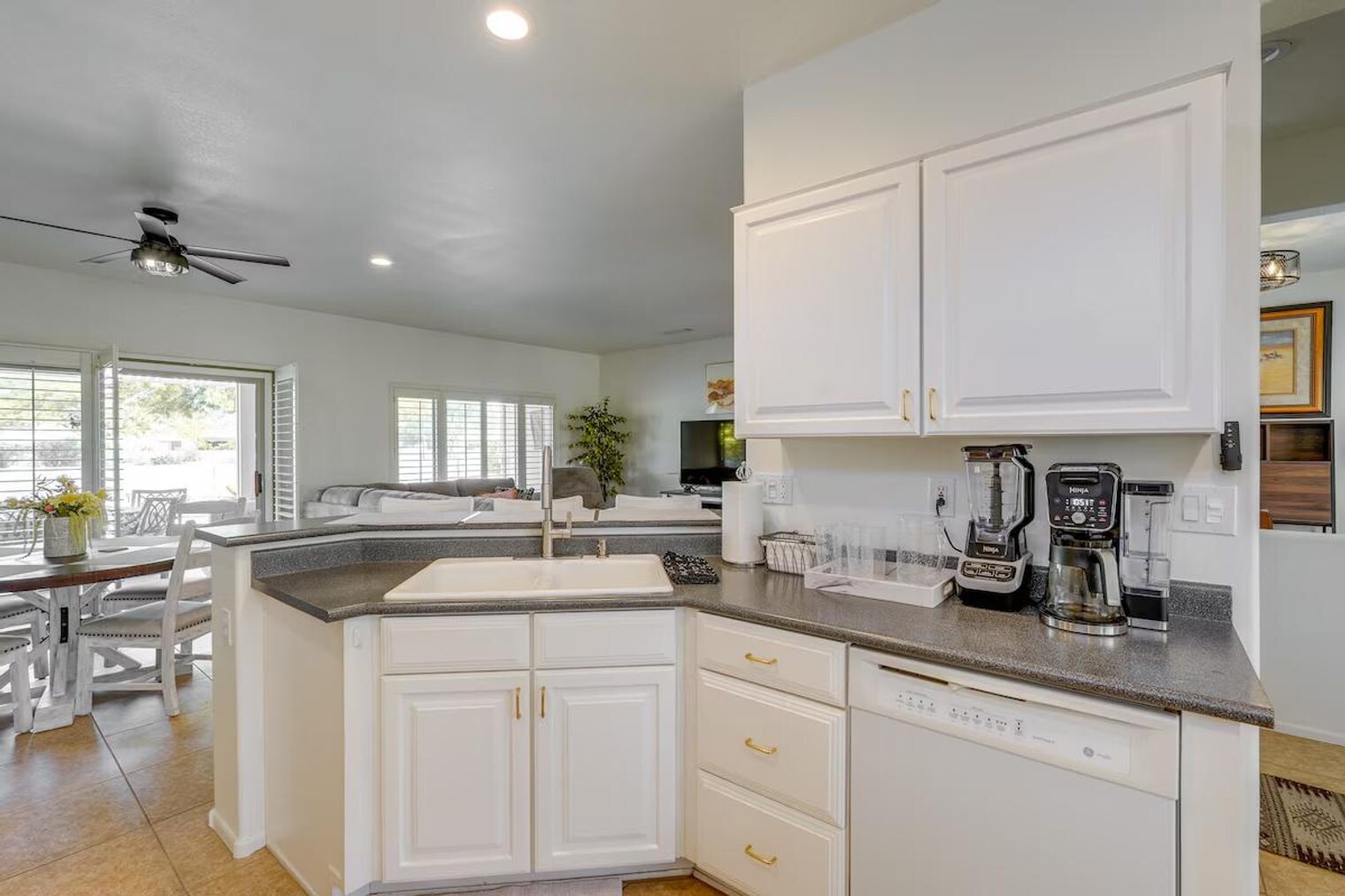 Building Photo - 16426 W Boulder Vista Dr