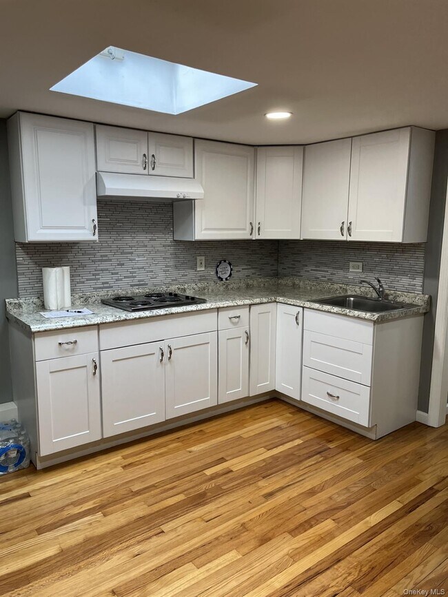 Building Photo - 24 Waterside Ave