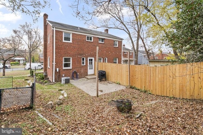 Building Photo - 4332 Utica Ave