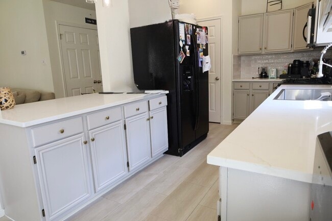 Building Photo - 3223 Autumn Bridge Ln