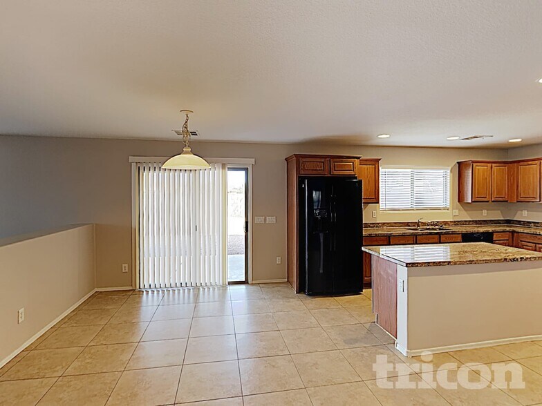 Building Photo - 45654 W Meadows Ln