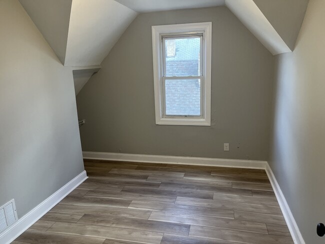 Building Photo - 1667 Warder St