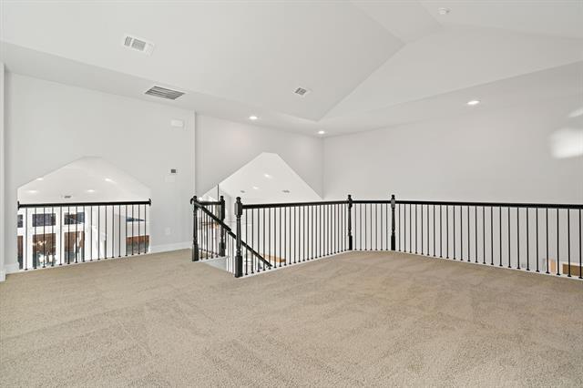 Building Photo - 124 Spanish Bluebell Dr