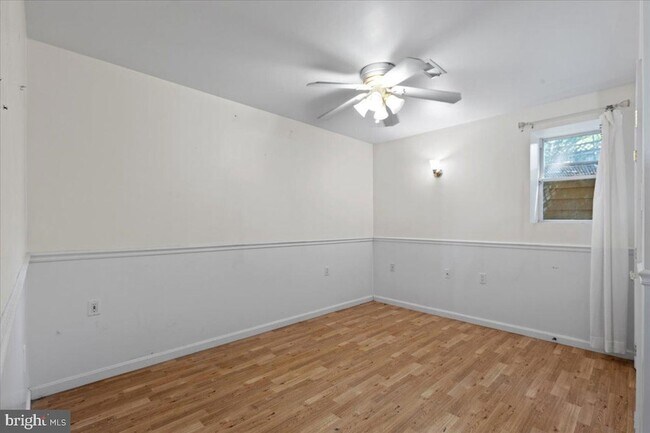Building Photo - 28920 Livingston Dr