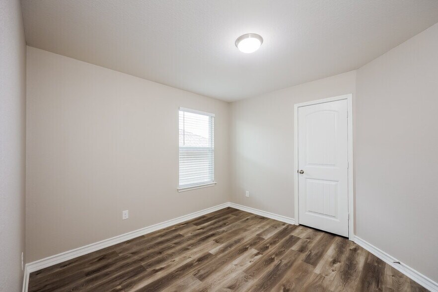 Building Photo - 12114 Pearl Jubilee