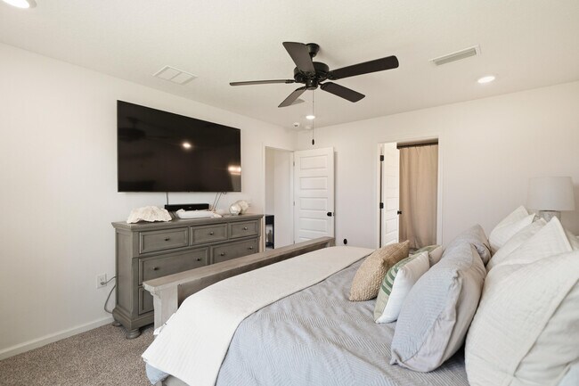 Building Photo - 289 Gray Owl Dr