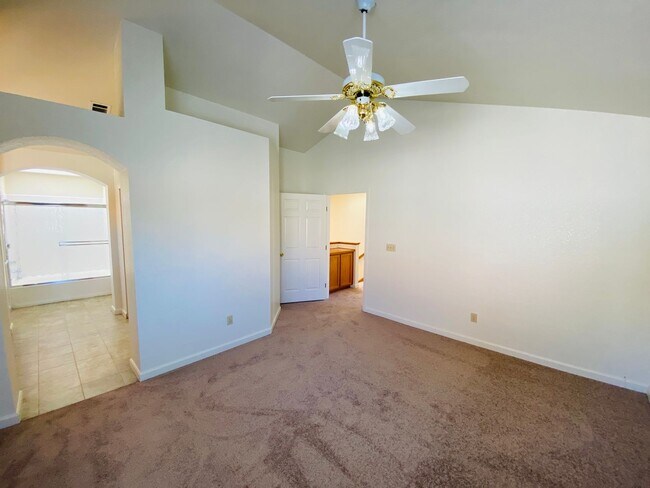 Building Photo - Laguna Home on Quiet Cul-De-Sac