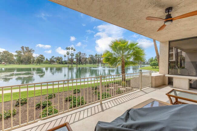Building Photo - 910 Island Dr
