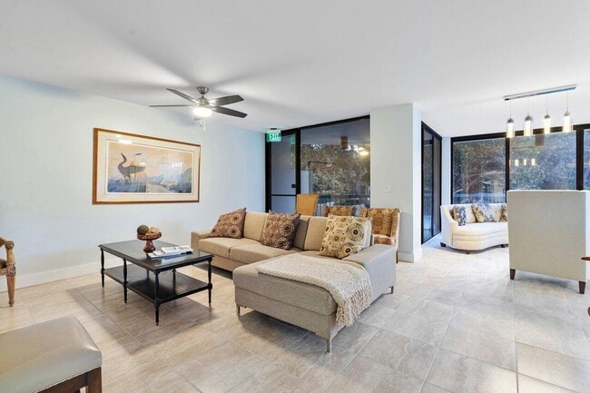 Building Photo - 2401 N Ocean Blvd