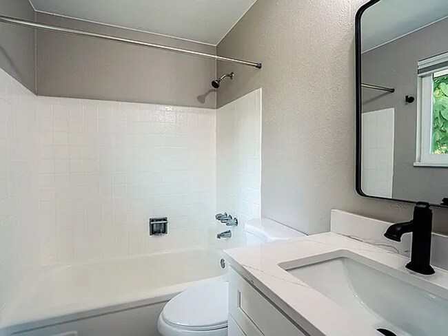 Building Photo - Remodeled 3 bedroom, 3 bath home with additional non-conforming bedroom in basement