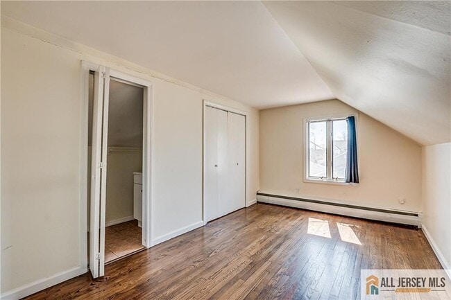 Building Photo - 81 Coakley St